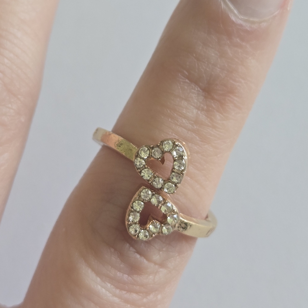 Gold Tone Heart Ring with Crystals Size 6.25 NEW